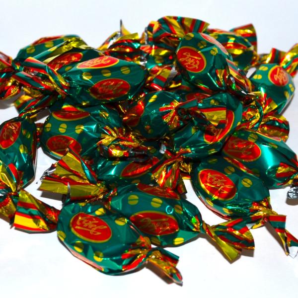 Cappuccino Bonbons gefüllt gewickelt Eduard Edel Bonbonfabrik seit 1864