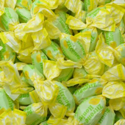 Zitrone-Honig Bonbons aus der Eduard Edel Bonbonfabrik, seit 1864.