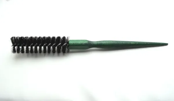 Grüne Rundhaarbürste Hersteller Bürstenfabrik Keller seit 1869